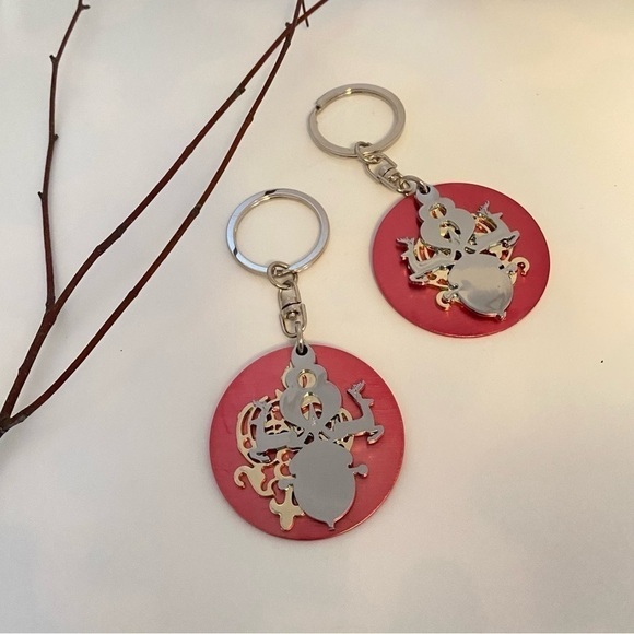 Neiman Marcus Vintage Reindeer & Snowflake Key Chain Set Of 2 New Without Tags - Picture 2 of 11